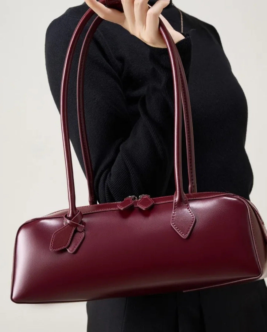 Gleamé Leather Shoulder Bag